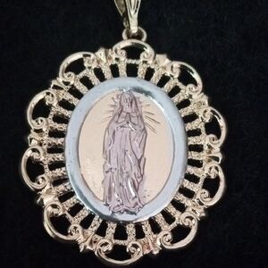 Elegant Tri Color Pendant of Virgin MARY on a 21"Figaro GP Chain